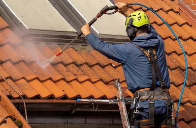 Démoussage et hydrofuge de toiture à Wicres